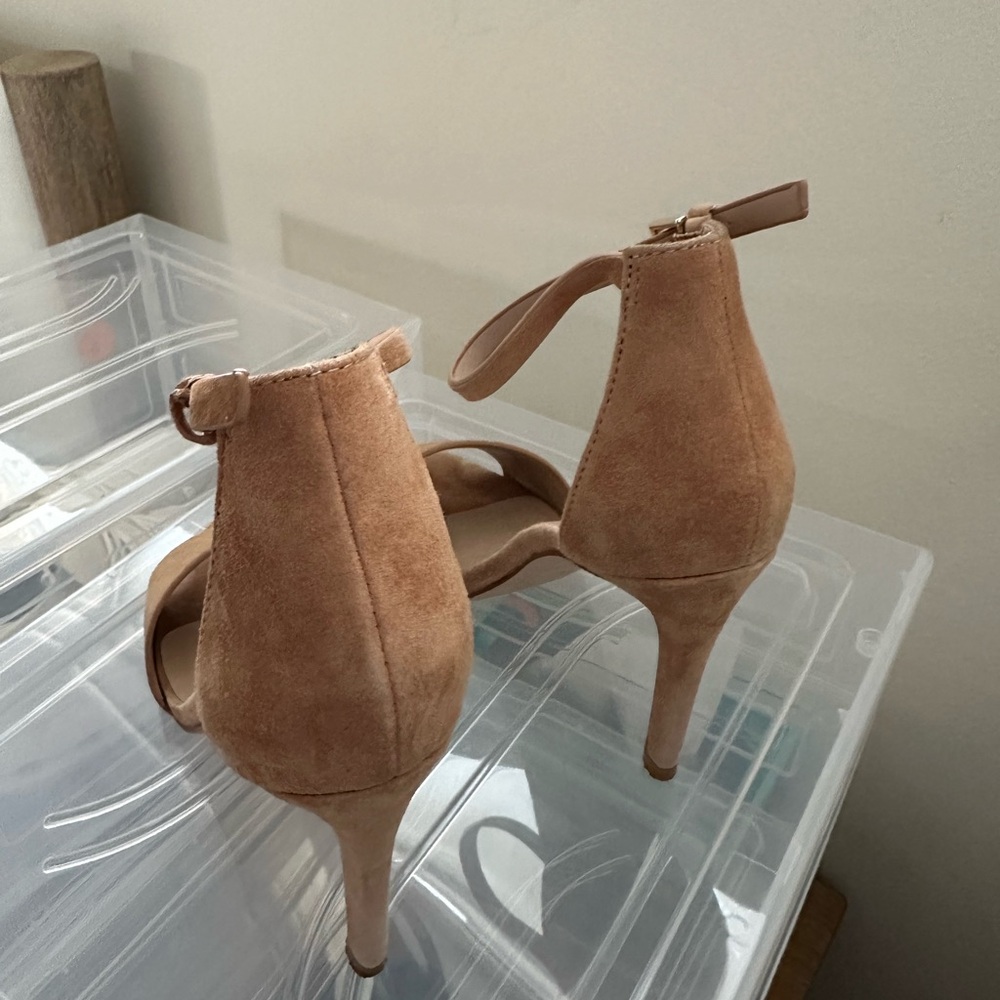 Aldo Women's Brown Ankle Strap Heels - Picture 2 of 3